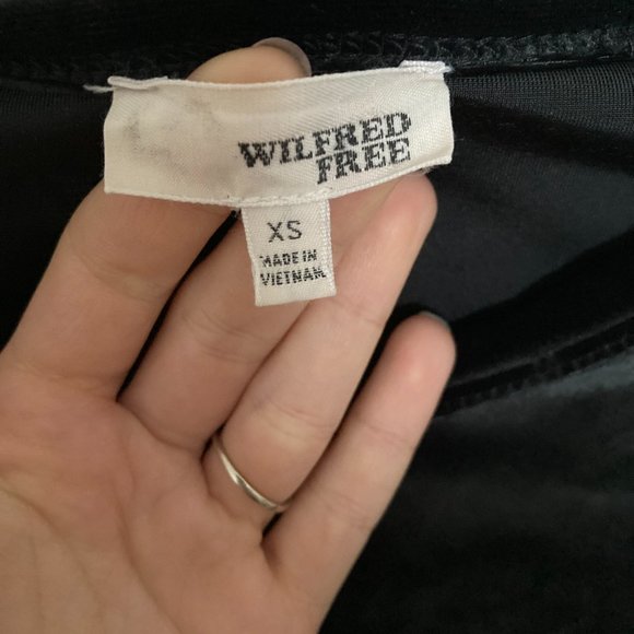 Wilfred free velvet crop top - Picture 7 of 8